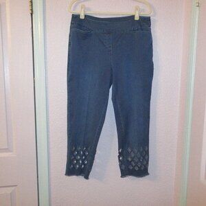 Lulu B Denim Capri Jeans Size 12 Pull On High Rise Pocket Diamond Cutout Stretch